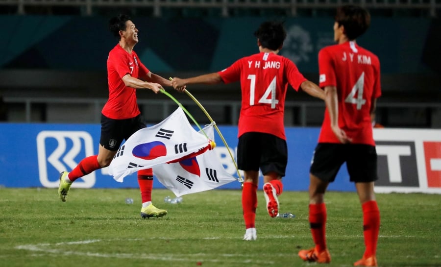 Son Heung-min wins Asian gold to avoid military service | New Straits ...