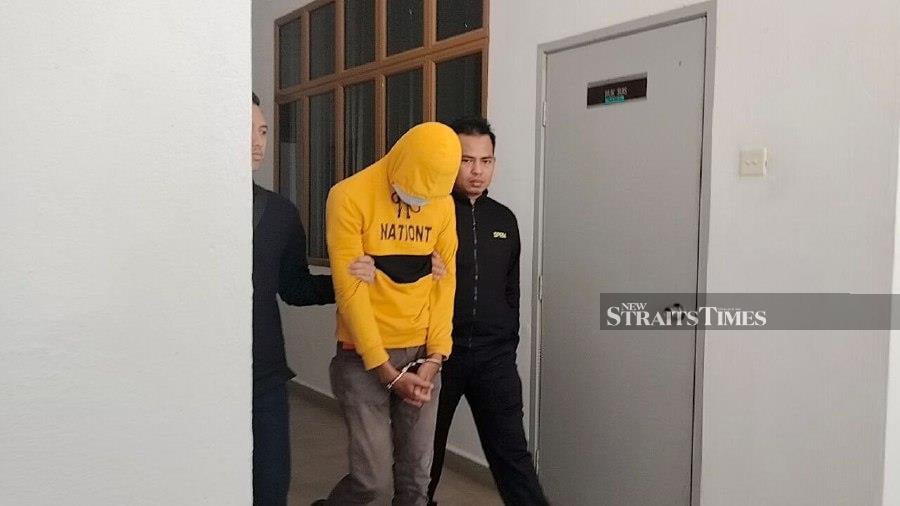 A police lance corporal Mohd Azlan Iswan, 35, claimed trial to 24 charges of corruption to the tune of RM9,400 at the Alor Star Sessions Court here today.STR/ZULIATY ZULKIFFLI