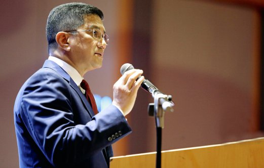 Azmin maintains that BR1M is 'corrupt', won't be continued 