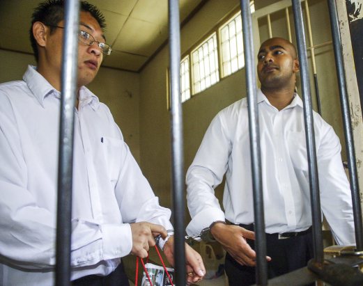 Families Visit Australians On Indonesian Death Row | New Straits Times ...