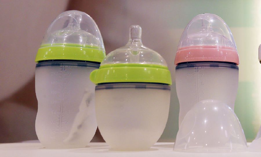 Microplastic in baby bottles: What parents need to know