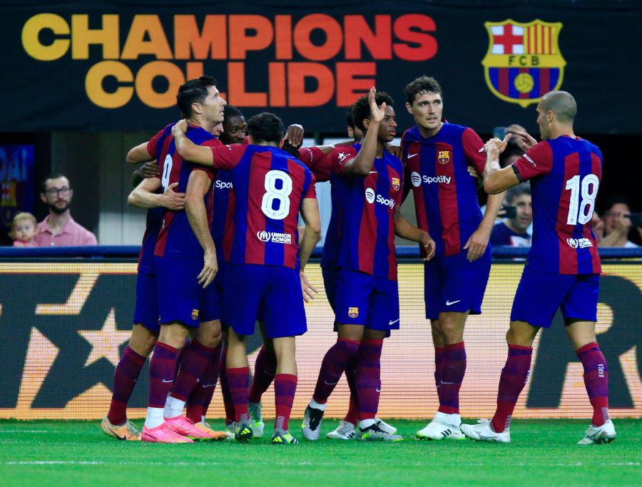 Barca and the woodwork defeat Real in Texas 'clasico' New Straits