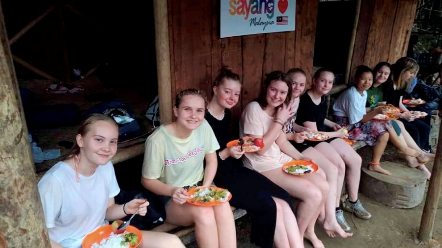 Experiencing Orang Asli Lifestyle At Batek Jungle Hut