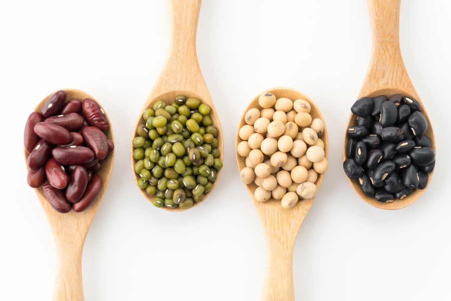 Beans are packed with nutrients and have almost no fat, cholesterol and sodium. (Photo designed by topntp26/Freepik.