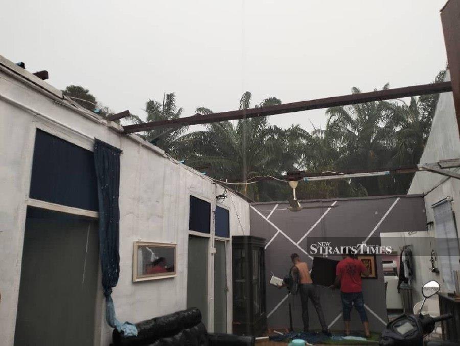 Strong winds damaged 23 houses in the subdistricts of Siong, Tawar, Pulai , Bakai and Teloi Kanan in Baling yesterday. Pic courtesy of Kedah Malaysian Civil Defence Force