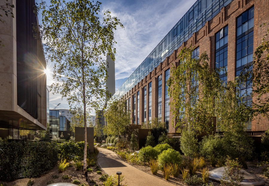 The residential garden located at the Switch House East is one of the many beautiful additions to the residential apartments within The Power Station. Courtesy image