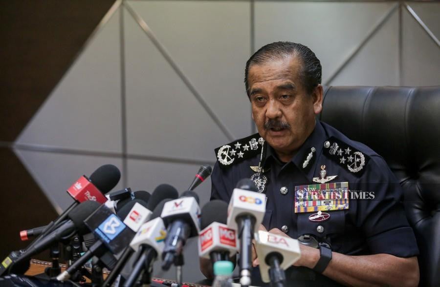 Inspector-General of Police Tan Sri Razarudin Husain said the bomb scares were all received via an email. - NSTP file pic