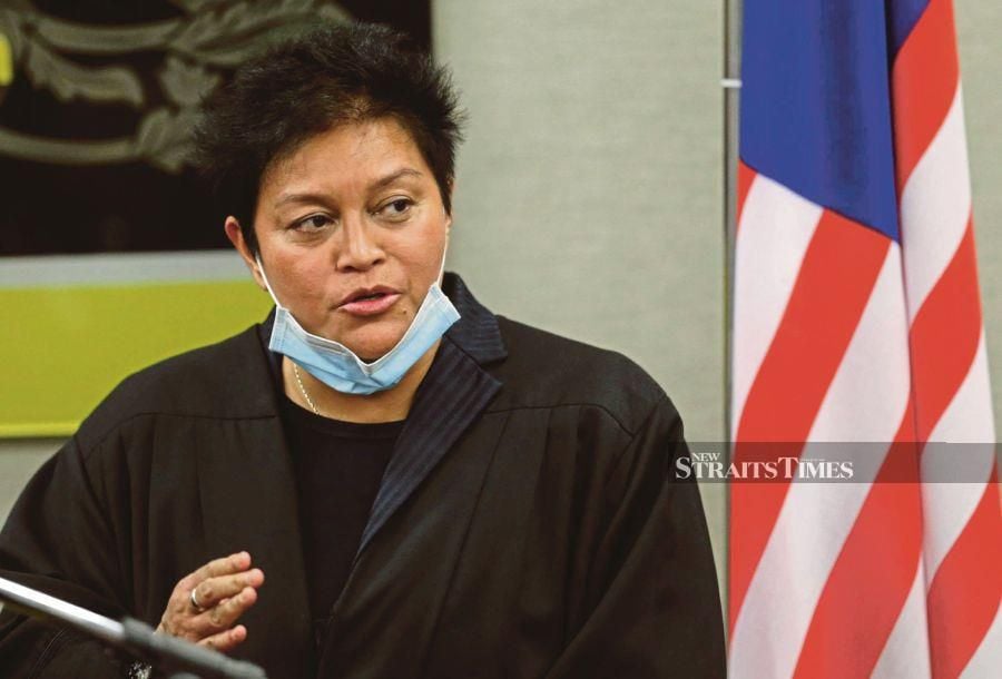 Pengerang member of parliament Datuk Seri Azalina Othman Said has confirmed that she is still the special adviser to the Prime Minister on law and human rights. - NSTP/MOHAMAD SHAHRIL BADRI SAALI