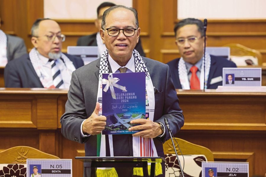 A total of 17 projects to address water supply issues in the state involving an allocation of almost RM74 million have been completed throughout this year, said Pahang Menteri Besar Datuk Seri Wan Rosdy Wan Ismail. - BERNAMA pic