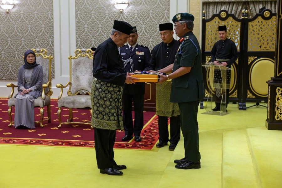Former Dewan Negara president Tun Dr Wan Junaidi Tuanku Jaafar has been appointed the 8th Yang Dipertua Negeri of Sarawak.The appointment takes effect today.- BERNAMA pic