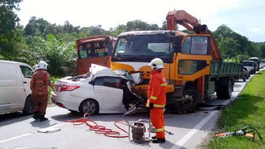 Two killed in Bintulu car-lorry collision | New Straits Times ...