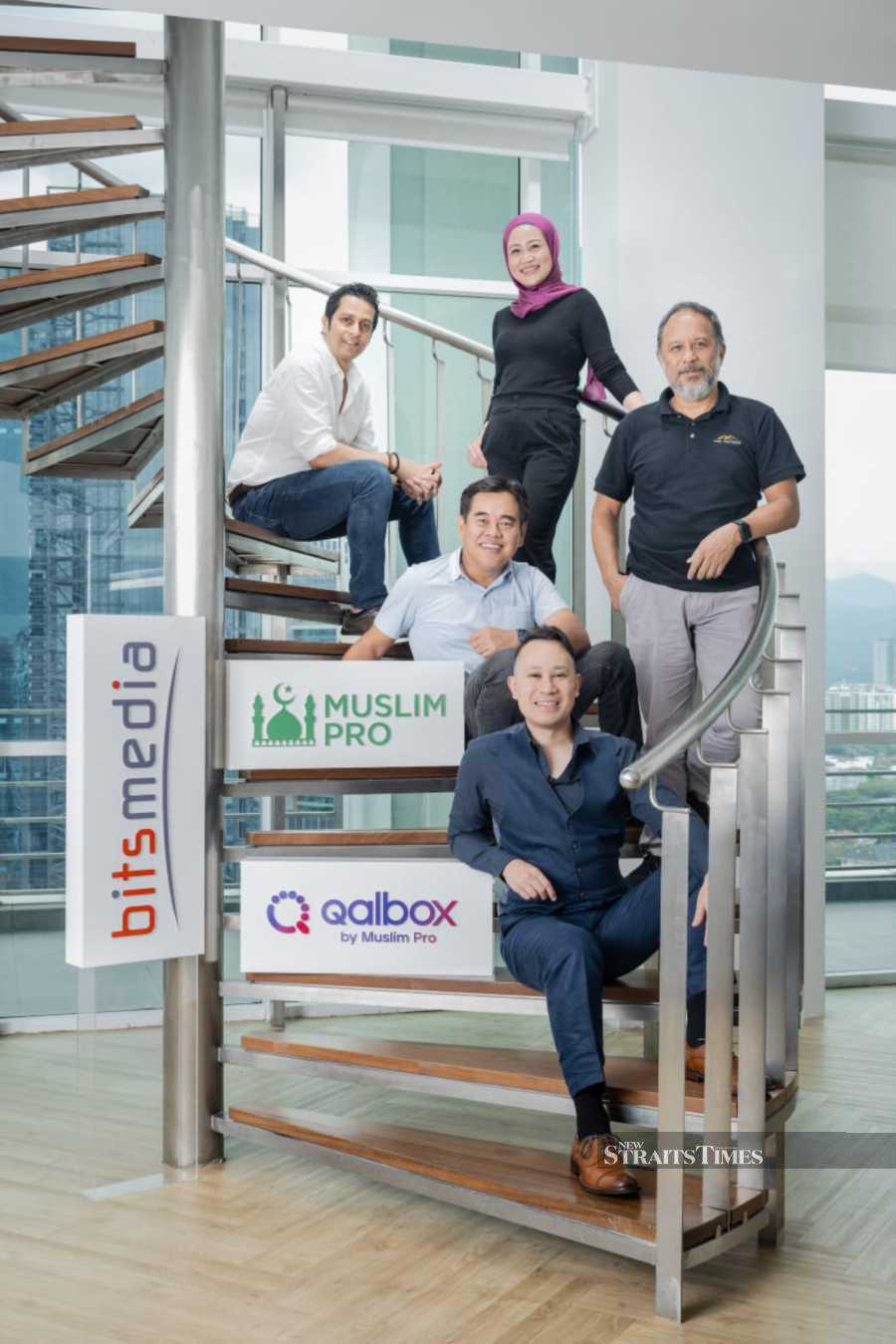 From top to bottom (left to right) Nafees Khunder, Managing Director, and Fara Abdullah, co-CEO, of Bitsmedia, Lee Chong Min, Managing Partner of CMIA Capital Partners Jamaludin Bujang, Managing Partner of Gobi