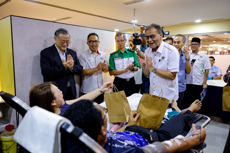 Health Minister Datuk Seri Dr Dzulkefly Ahmad said as such, his ministry would intensify efforts to promote blood donation campaigns in collaboration with the National Blood Centre (PDN) and St John Ambulance Malaysia. - Bernama pic