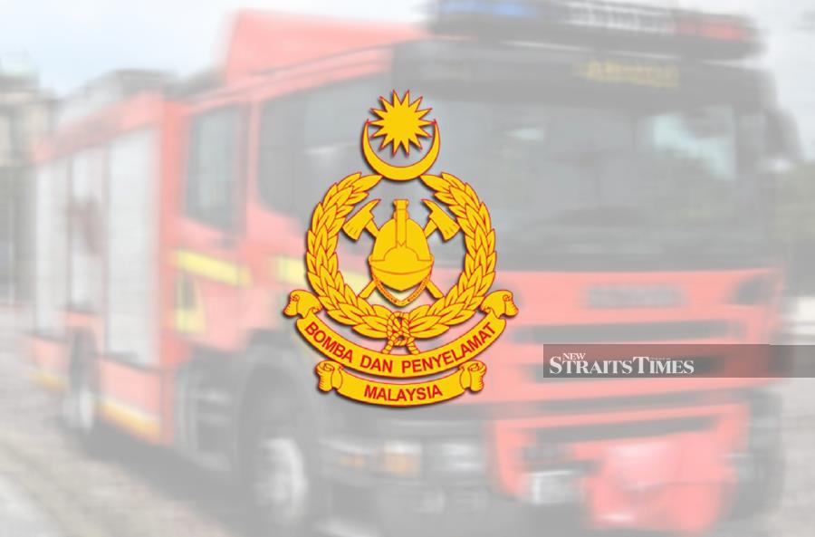 Selangor Fire and Rescue Department director Norazam Khamis said his men were alerted to the incident at 5.59am and subsequently deployed seven firemen, an engine and a van. - NSTP file pic. 