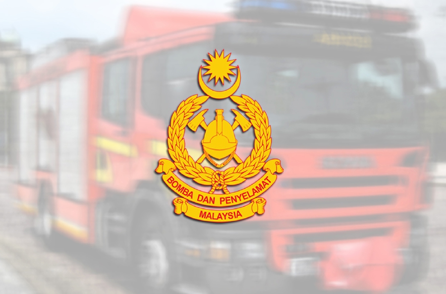 Pahang Fire and Rescue Services Department (Bomba) deputy director (operations) Ismail Abdul Ghani said that the victim's body was found floating about 900 metres from where he was believed to have disappeared at Pulau Kening. 