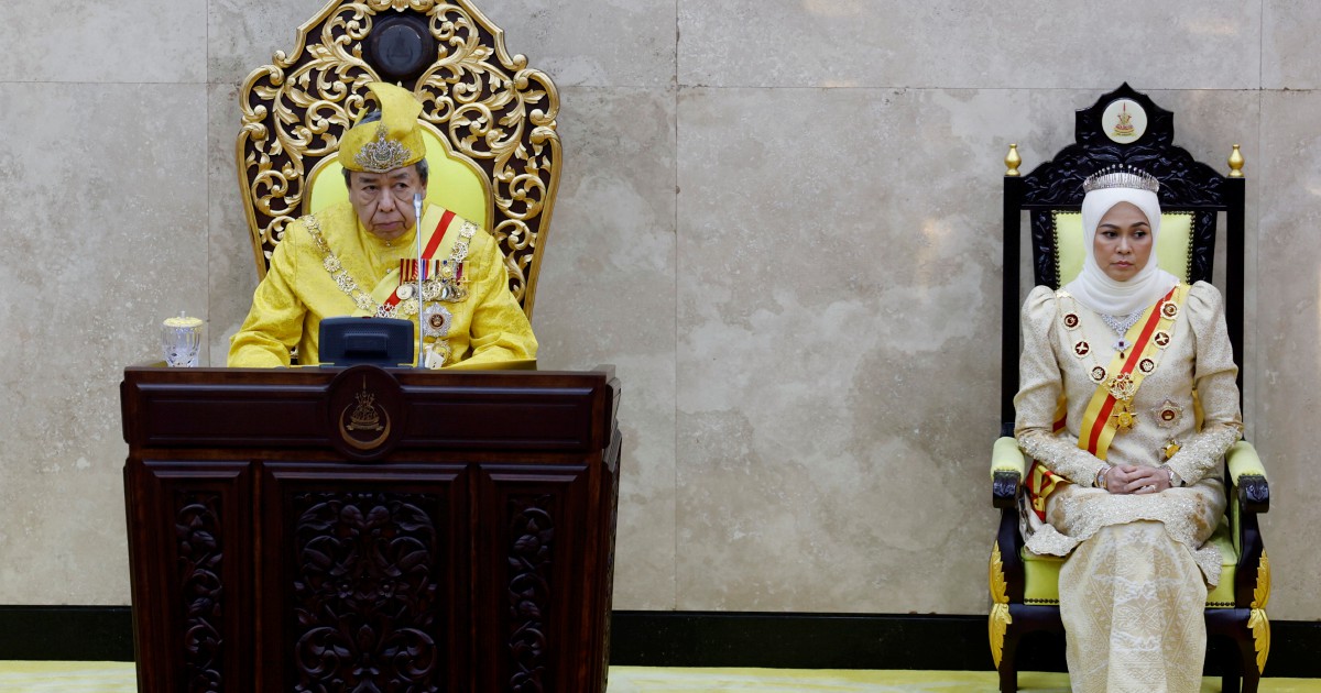 Sultan of Selangor reminds civil servants not to be negligent, lazy to ...