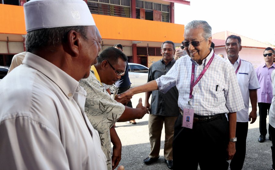 The PKR candidate for Langkawi parliamentary seat claimed that he received tip-off from certain constituencies including Langkawi that many voters were unable to cast their votes. Pic by Mohamad Shahril Badri Saali 