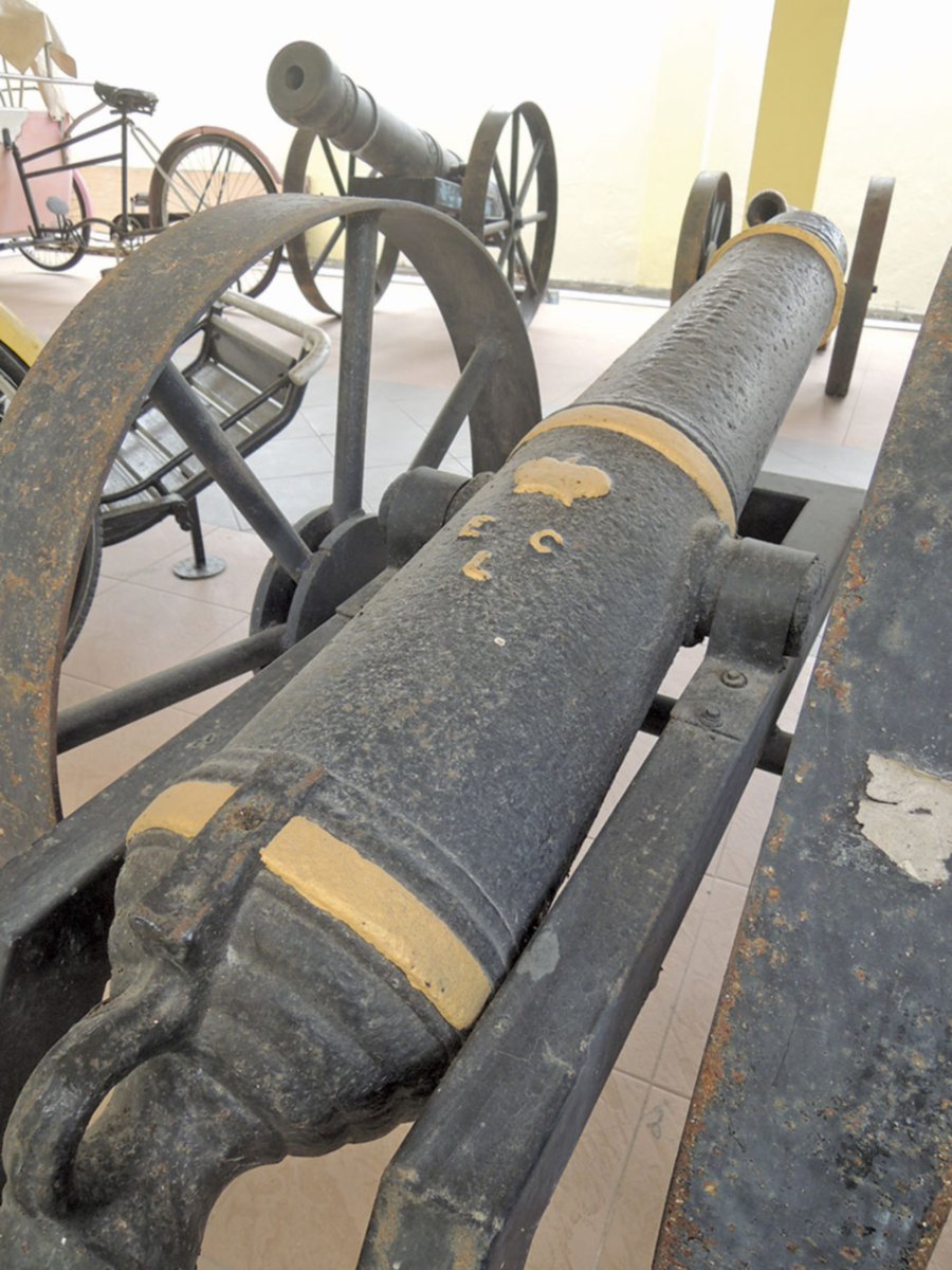 An example of a British cannon.