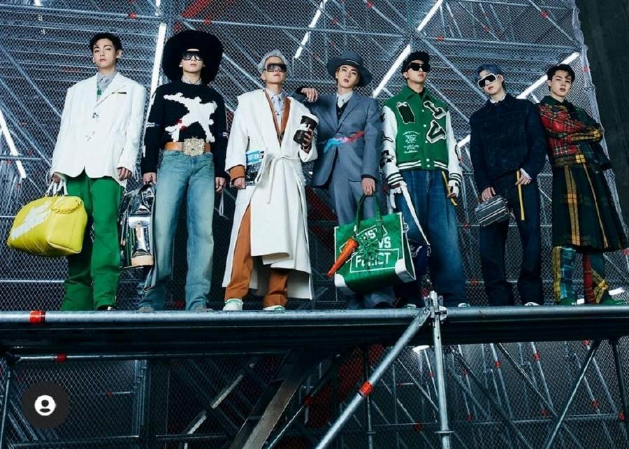 BTS in Louis Vuitton Men's Fall Winter 2021 Fashion Show, How To