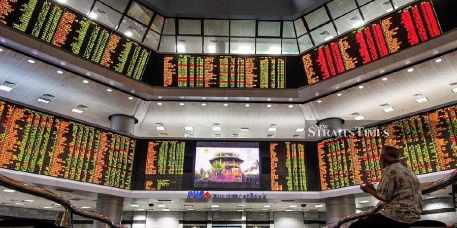 Bursa Malaysia stayed higher at midday lifted by buying activities in selected heavyweights mainly in the utilities sector. 
