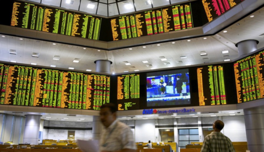 Bursa Malaysia ended the week with a stronger tone, buoyed by optimistic investor sentiment and robust purchasing activity in commodity-related shares.