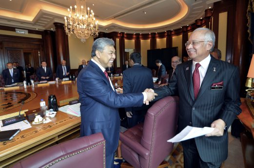 Prime Minister Datuk Seri Najib Razak with the new Deputy Prime Minister, Datuk Seri Dr Ahmad Zahid Hamidi after he chaired the first cabinet meeting after the reshuffle with the appointment of several new ministers. Bernama Photo 