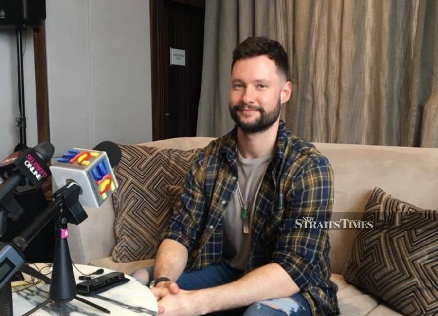 [celeb news] Calum Scott wants BTS and BLACKPINK collabs - Celebria - ATRL