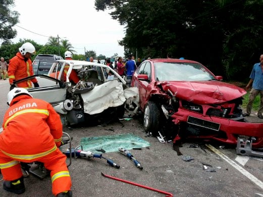 Mother, son die in car crash in Pontian  New Straits 