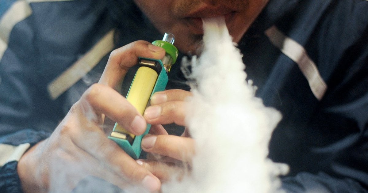 Smoking control bill proposes ban on advertising promotion of vape