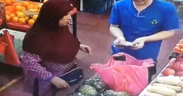 WATCH] Woman reunited with RM8,900 luxury handbag at Pavilion mall