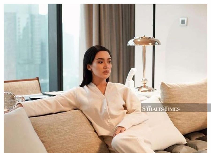 Indonesian pop singer Cita Citata is furious with her former talent managers for making her perform while she was under quarantine for Covid-19
