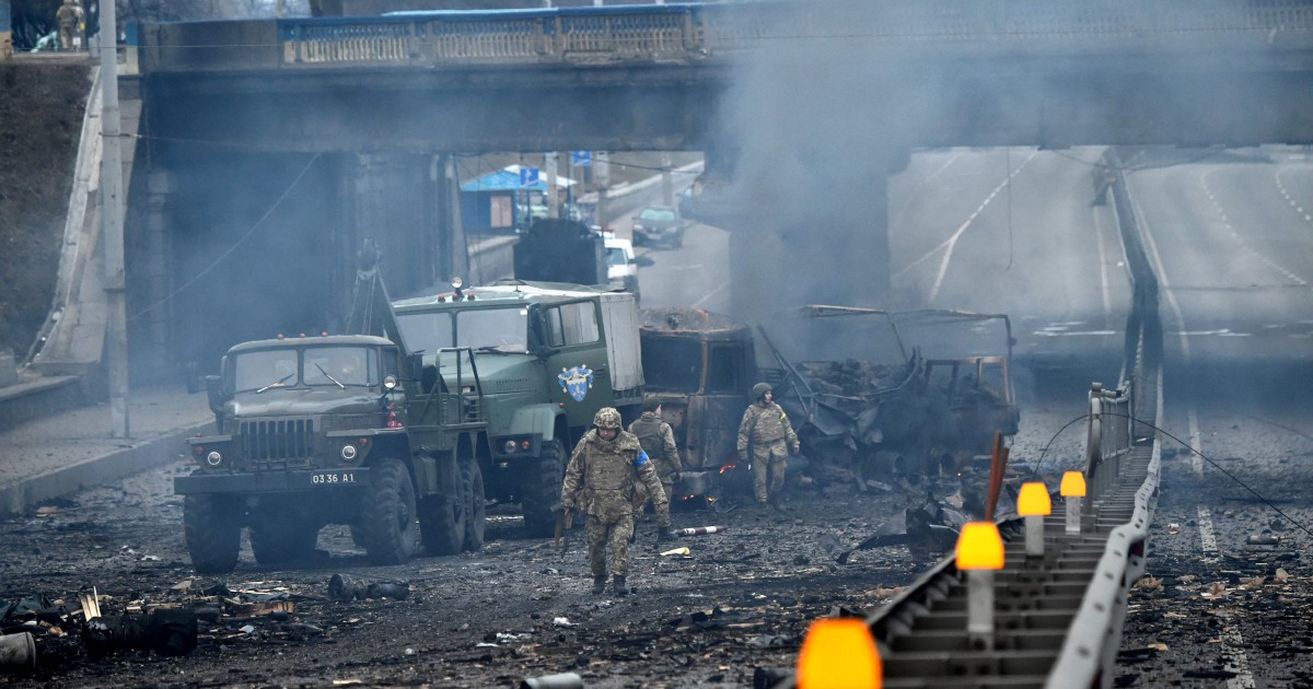 Kyiv civilians huddle in cellars as Russian forces attack