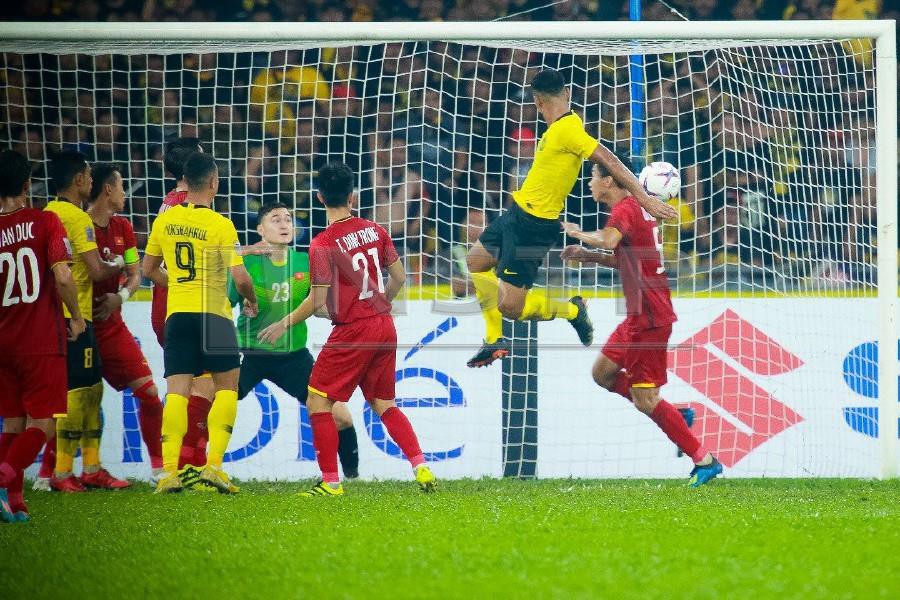  Shahrul Saad scores Malaysia’s first goal. NSTP/ Asyraf Hamzah