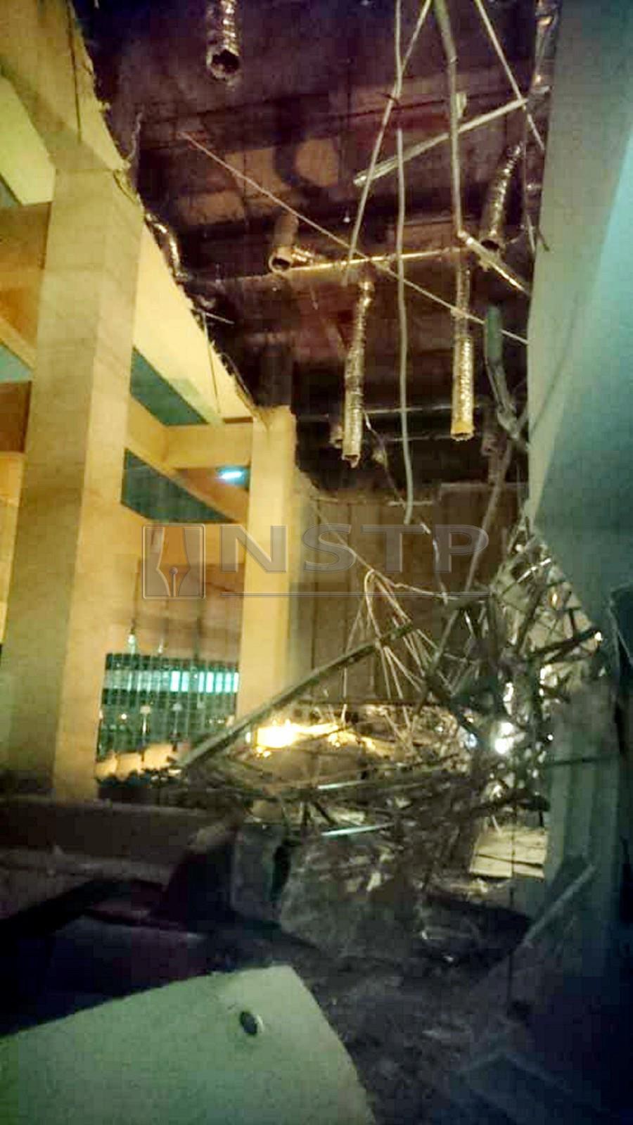 Lobby Ceiling Of Five-star KL Hotel Collapses; One Injured | New ...