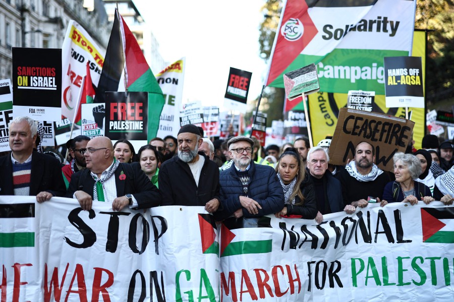 Thousands march in London at Armistice Day pro-Palestinian demo | New ...