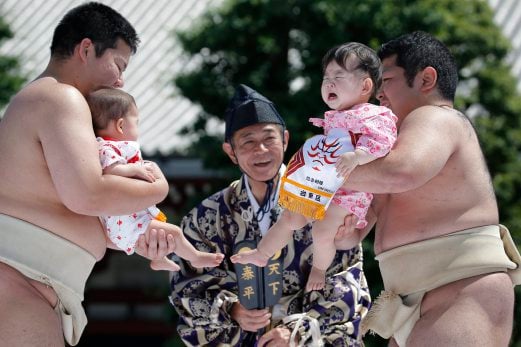 Bawl of a time: Tearful toddlers battle in ‘crying sumo’ | New Straits ...