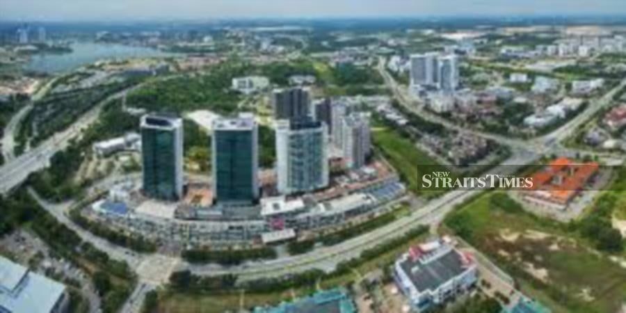 In 2023, Cyberjaya witnessed a surge in data centre investments, solidifying its position as a global technology hub.