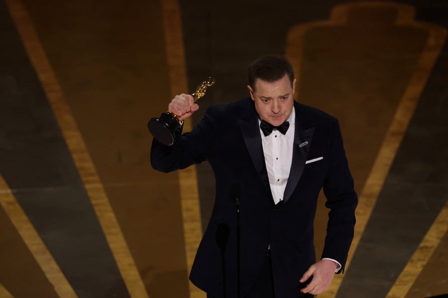 Brendan Fraser wins best actor Oscar for 'The Whale' New Straits