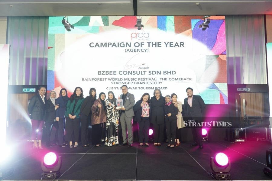 bzBee Consult Sdn Bhd recently bagged the Global Communication Campaign award at the 2023 Davos Communications Awards. Pic from bzBee Consult Facebook