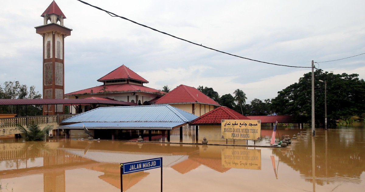 Pahang Enters 6th Day Of Floods, Records Slight Improvement | New ...