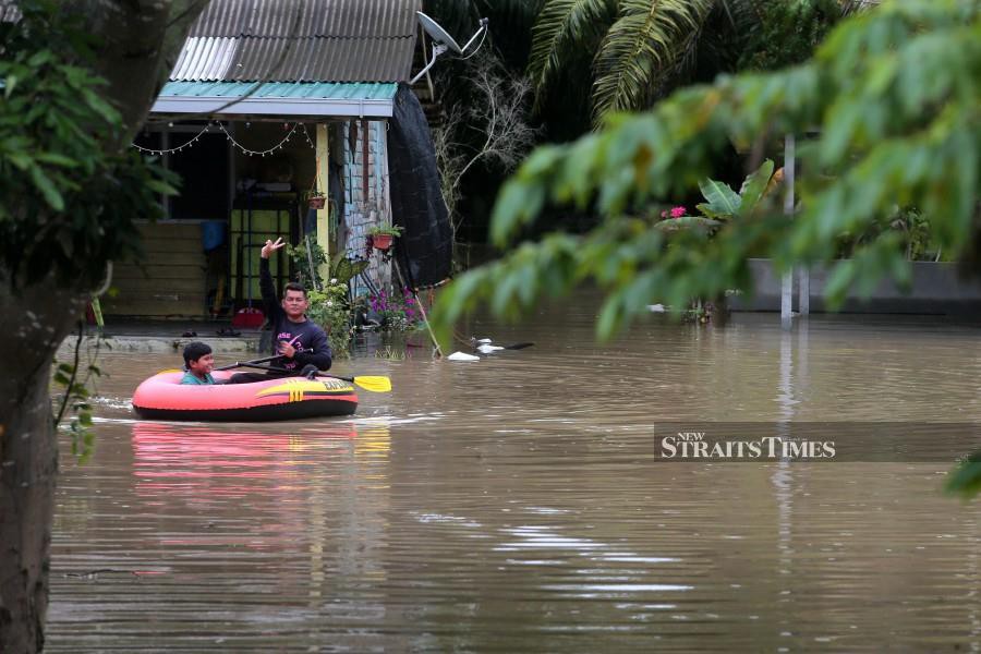 Floods Number Of Evacuees Drops In Sabah Johor New Straits Times Malaysia General Business 8032