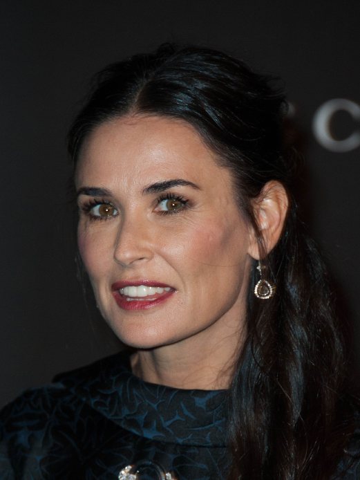 Demi Moore ‘in shock’ after man drowns in her backyard pool | New ...