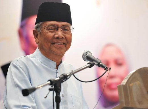 Adenan welcomes push to kickstart talk on devolution of powers | New ...