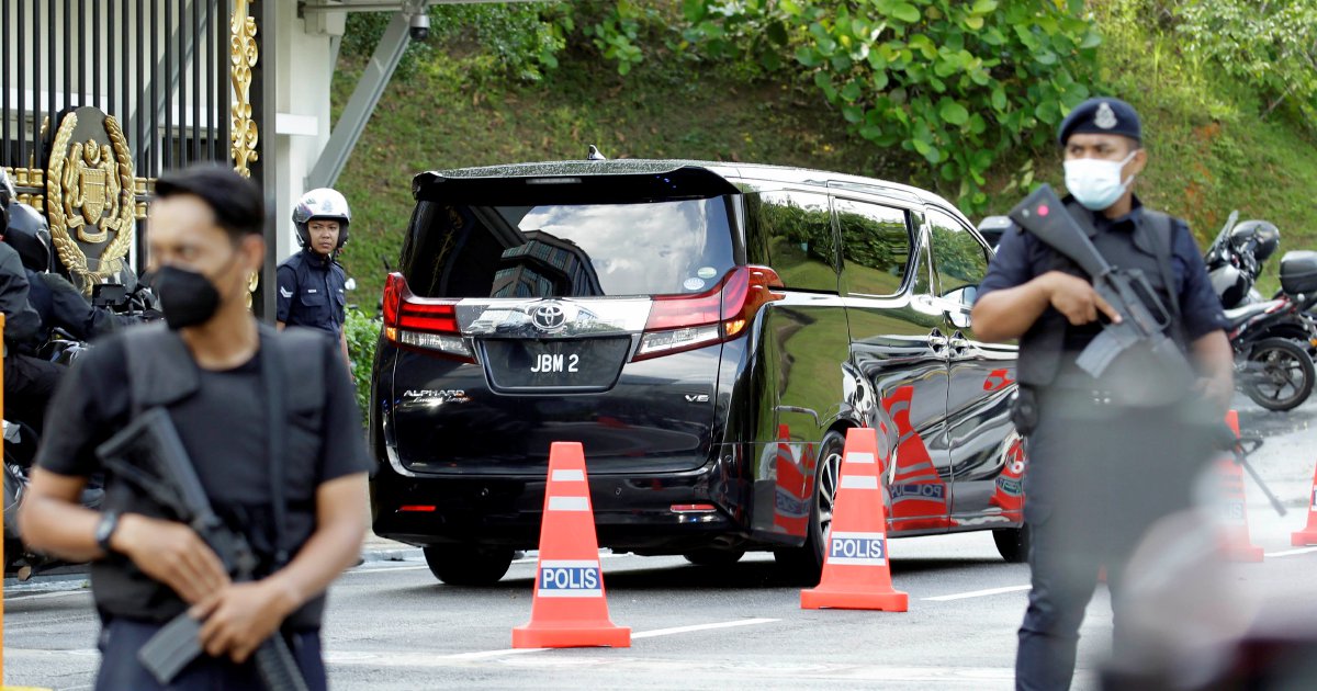 LSF deployed outside of Istana Negara | New Straits Times