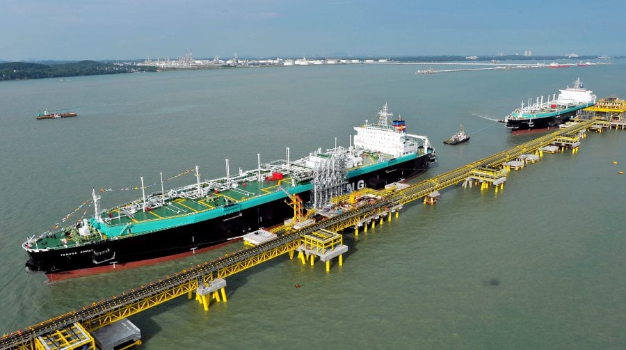 Petronas delivers first LNG cargo to SOil Corp  New Straits Times