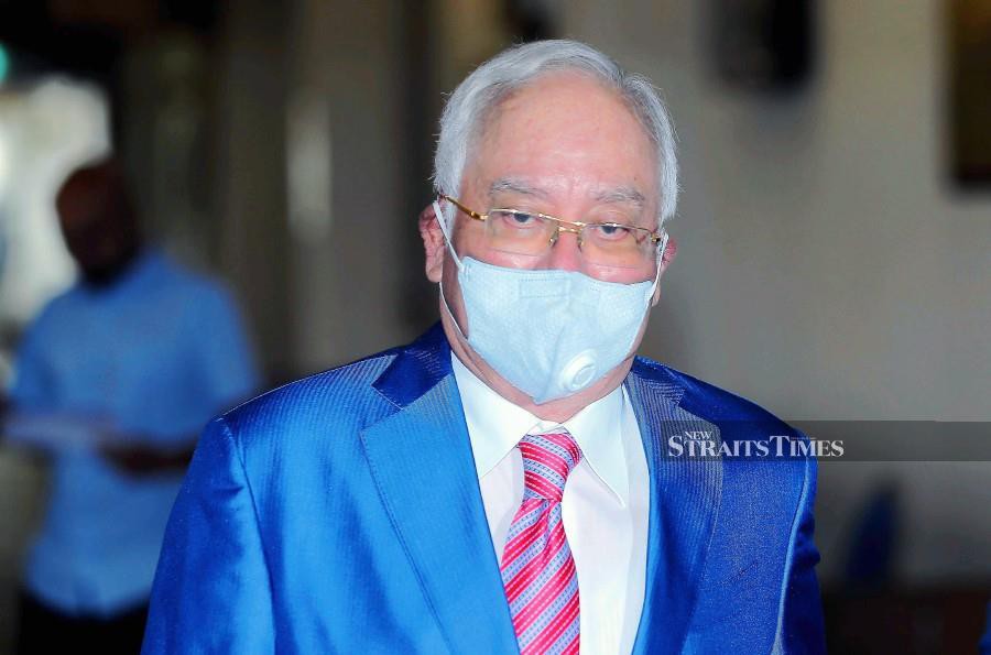 The High Court will decide tomorrow if the testimony of a prosecution witness should be allowed in Datuk Seri Najib Razak's 1Malaysia Development Bhd (1MDB) trial after the defence team argued that it was mostly hearsay evidence. - Photo by SAIFULLIZAN TAMADI/NSTP