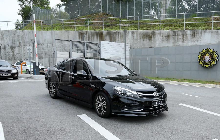 The car carrying Datin Seri Rosmah Mansor leaving the Malaysian Anti-Corruption Commission headquarters in Putrajaya yesterday. NSTP/ Ahmad Irham Mohd Noor