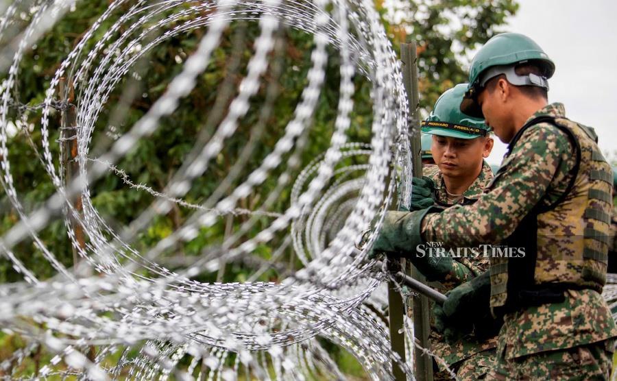 2 frontliners at Sarawak border post test positive for Covid-19