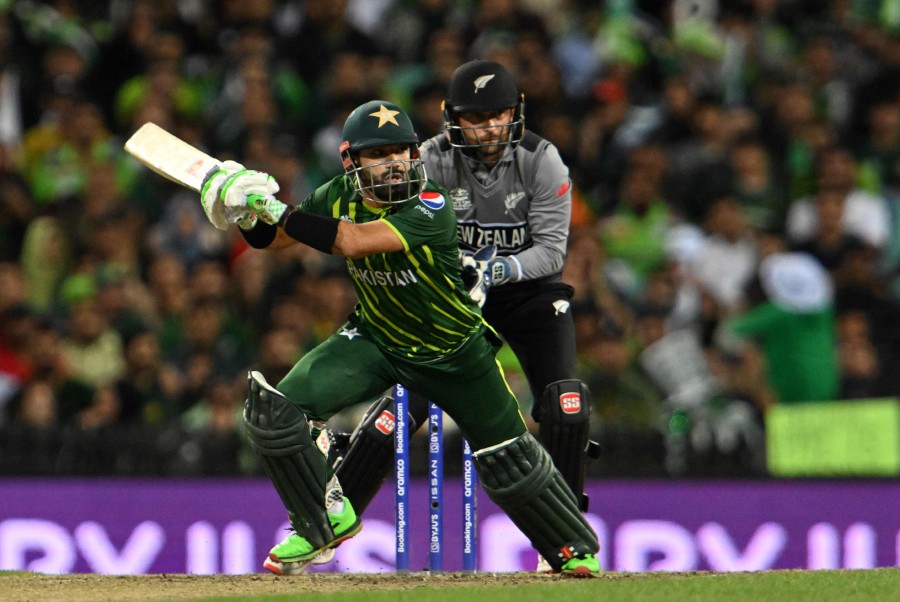 Pakistan power past New Zealand into T20 World Cup final | New Straits ...