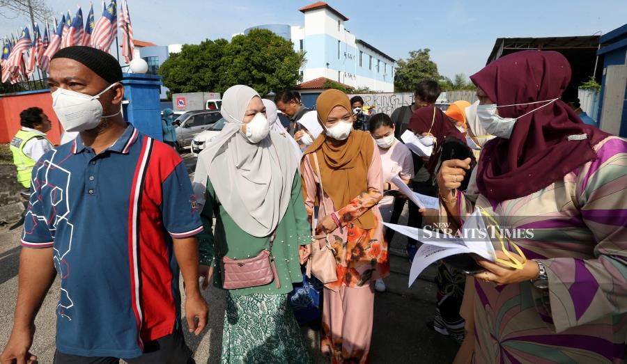 Over 900 victims so far in Pasir Gudang toxic pollution case | New ...